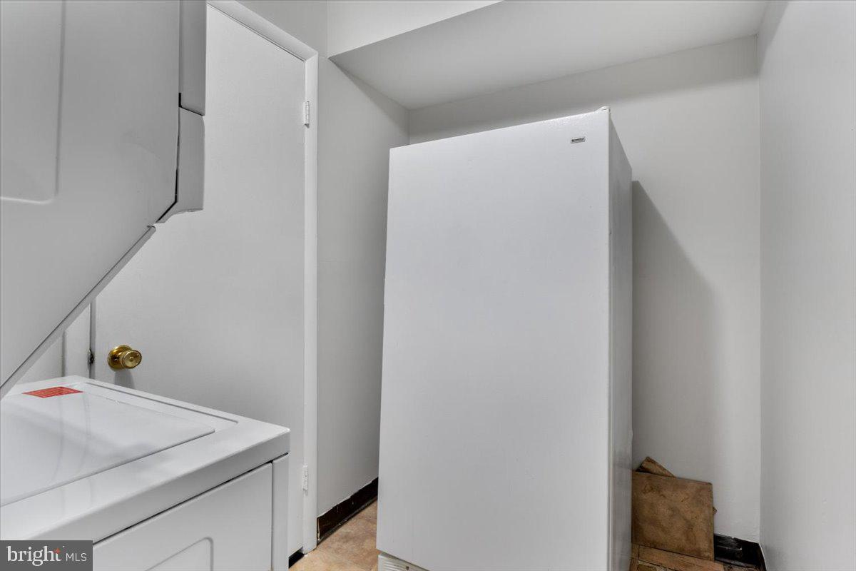 SOUTHAMPTON - Residential Lease