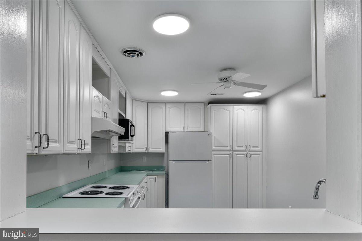 SOUTHAMPTON - Residential Lease