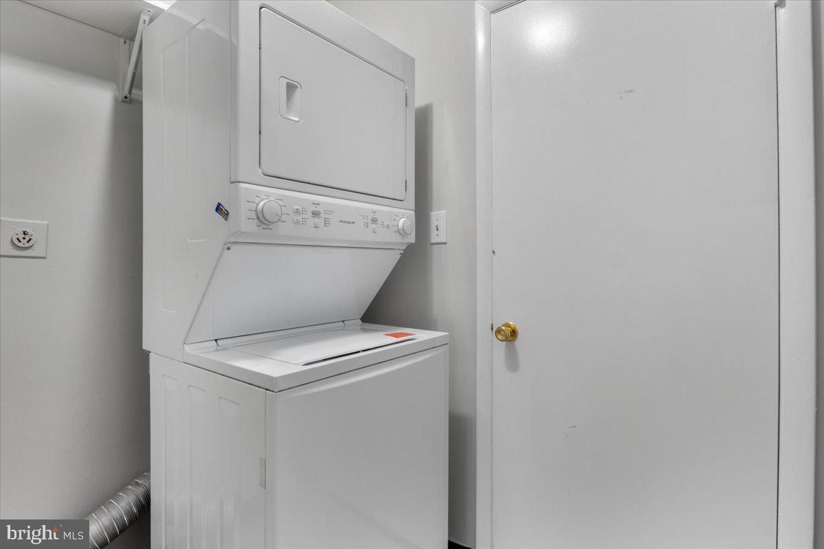 SOUTHAMPTON - Residential Lease