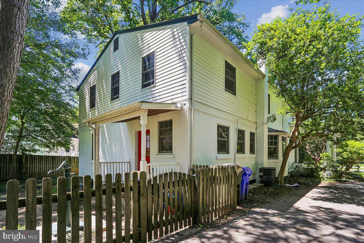 3210 UNIVERSITY BOULEVARD W