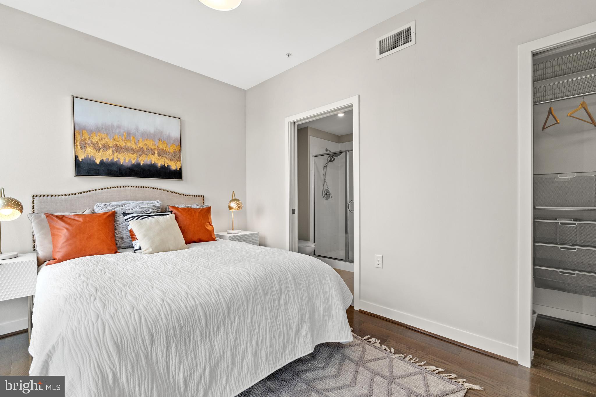 SILVER SPRING - Residential