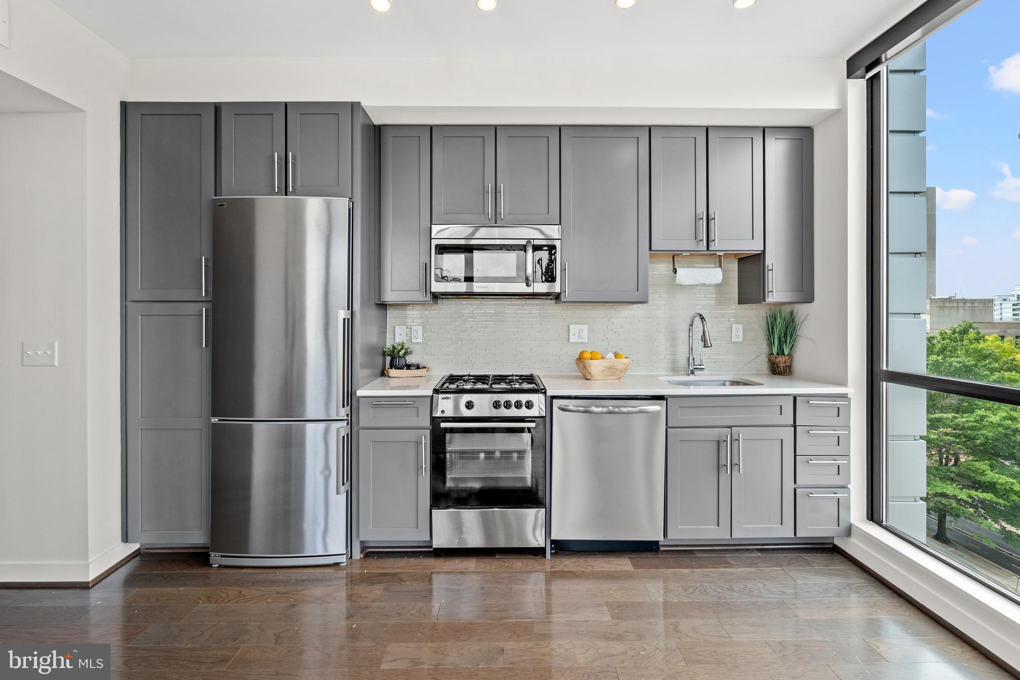 SILVER SPRING - Residential