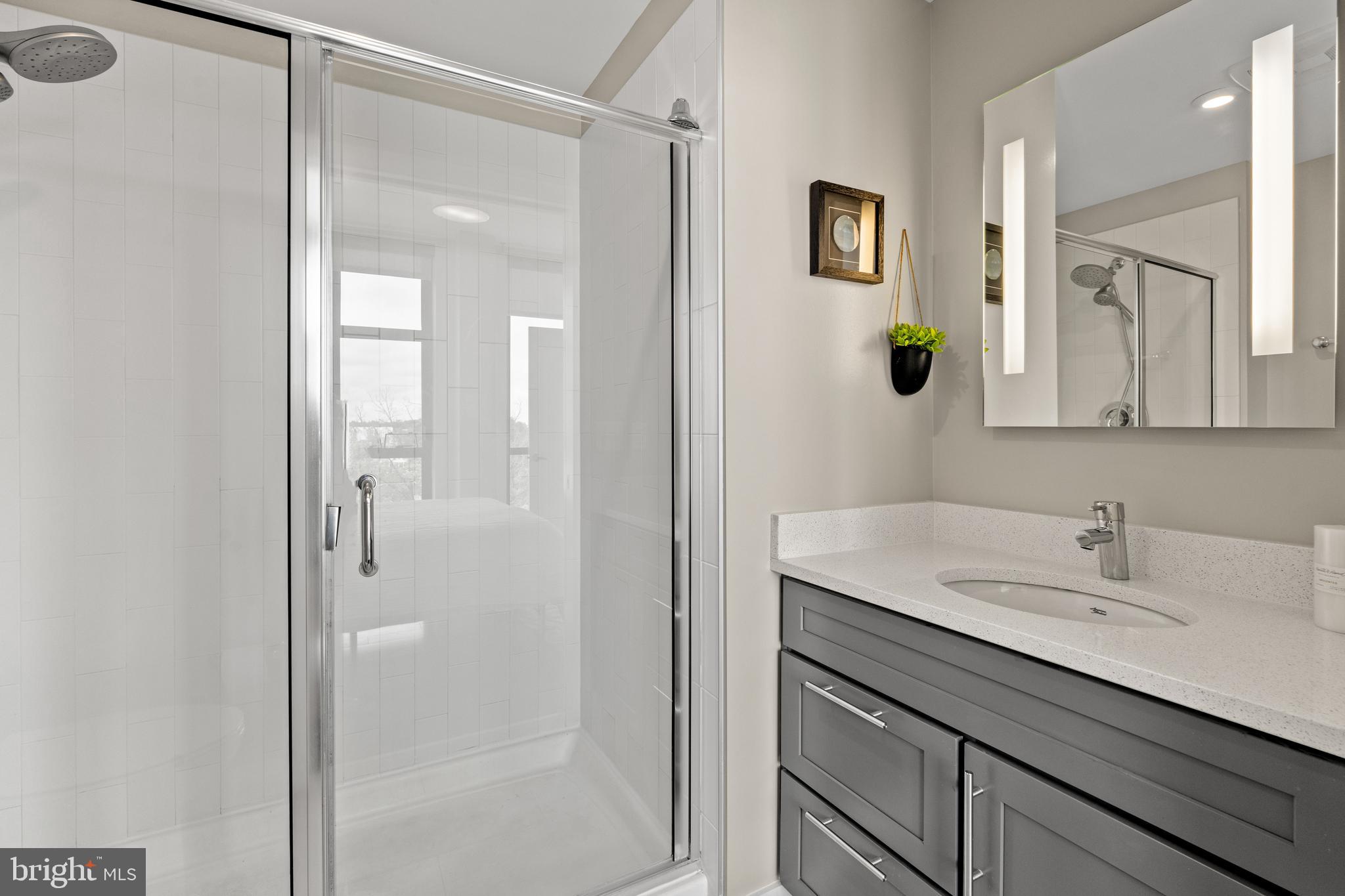 SILVER SPRING - Residential