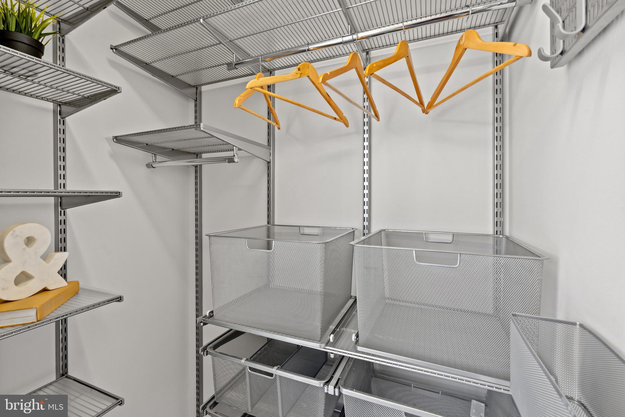 SILVER SPRING - Residential