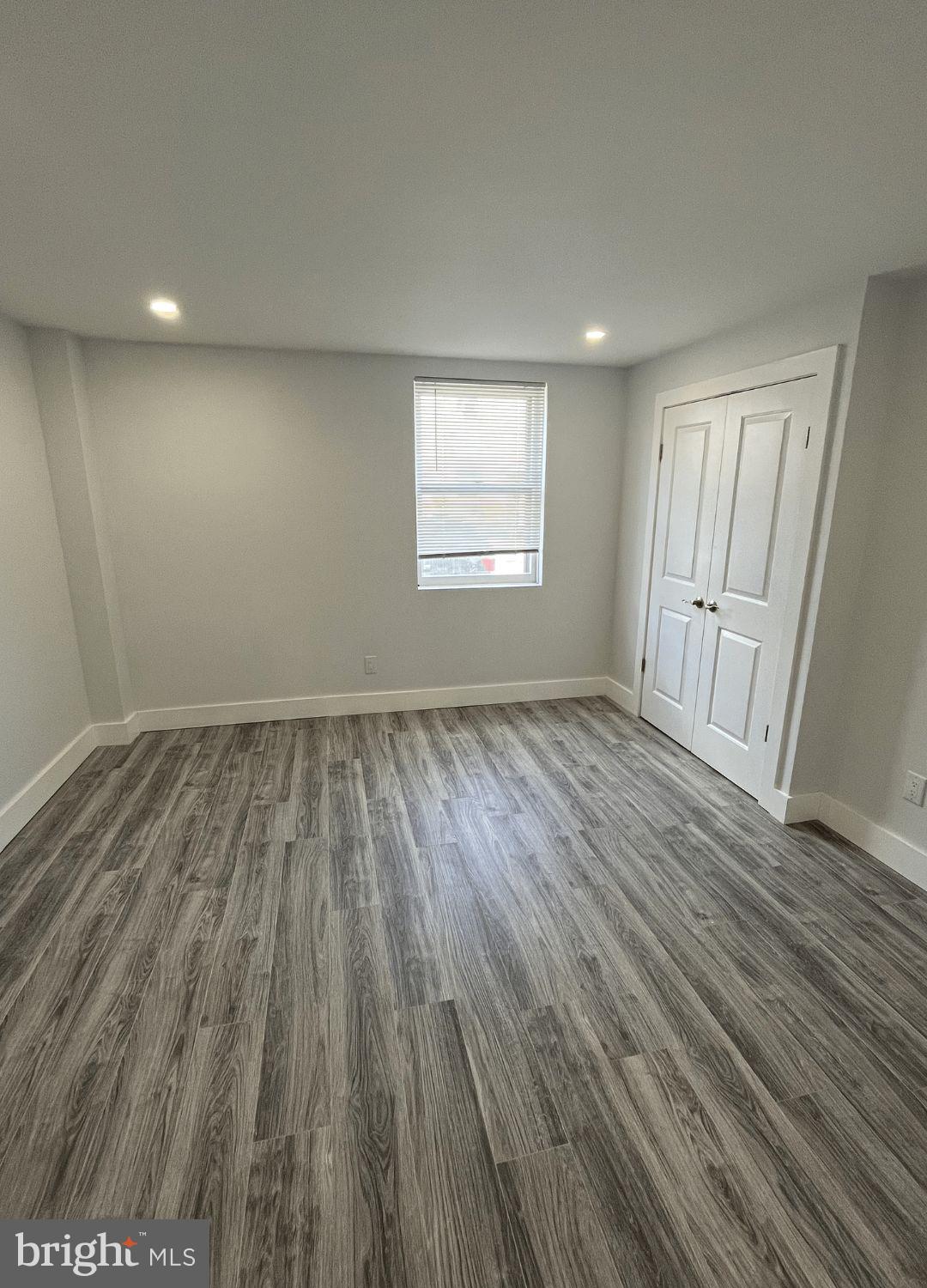 LOWER MOYAMENSING - Residential Income