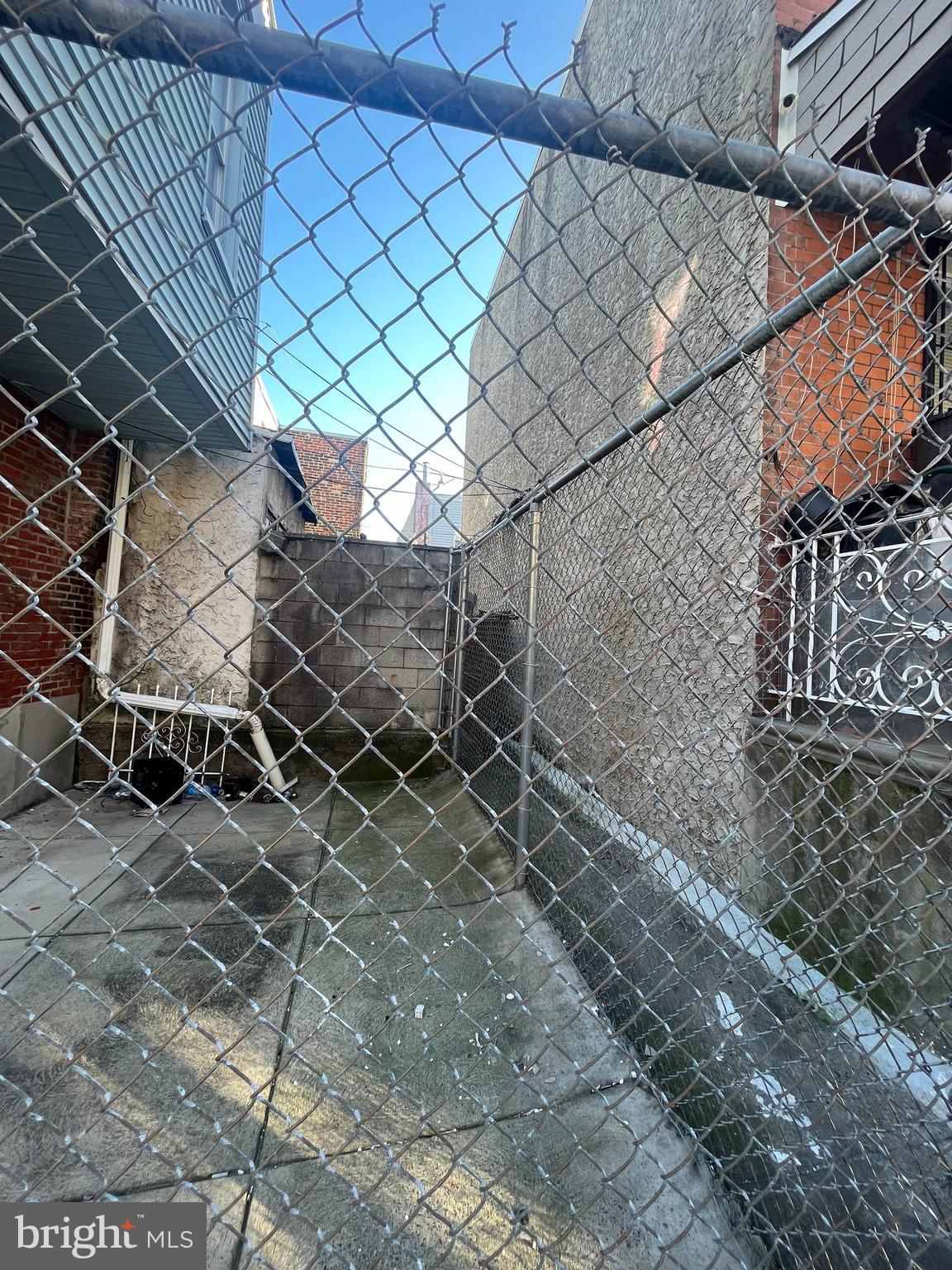 LOWER MOYAMENSING - Residential Income