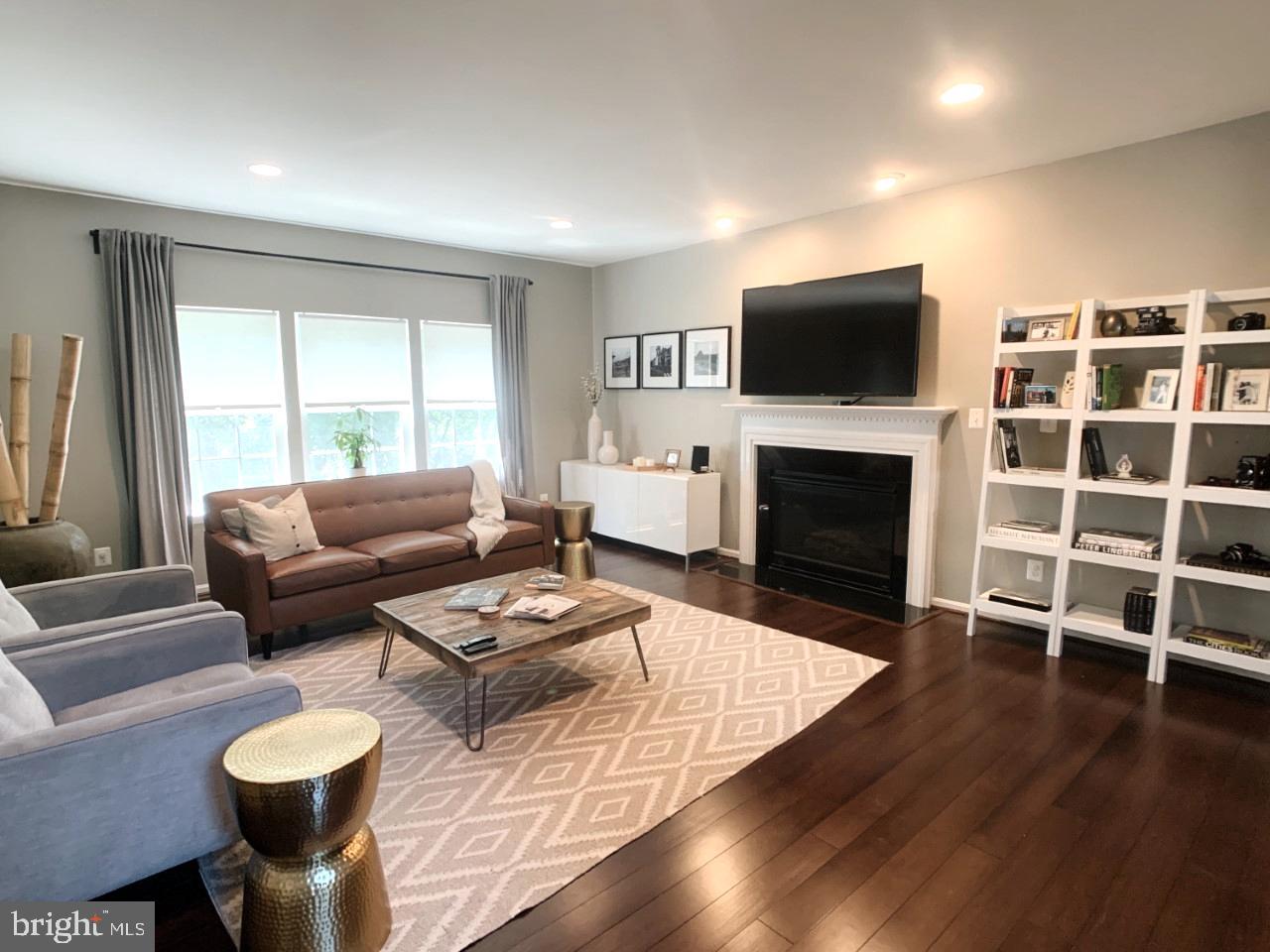 ALLYS MEADOW - Residential