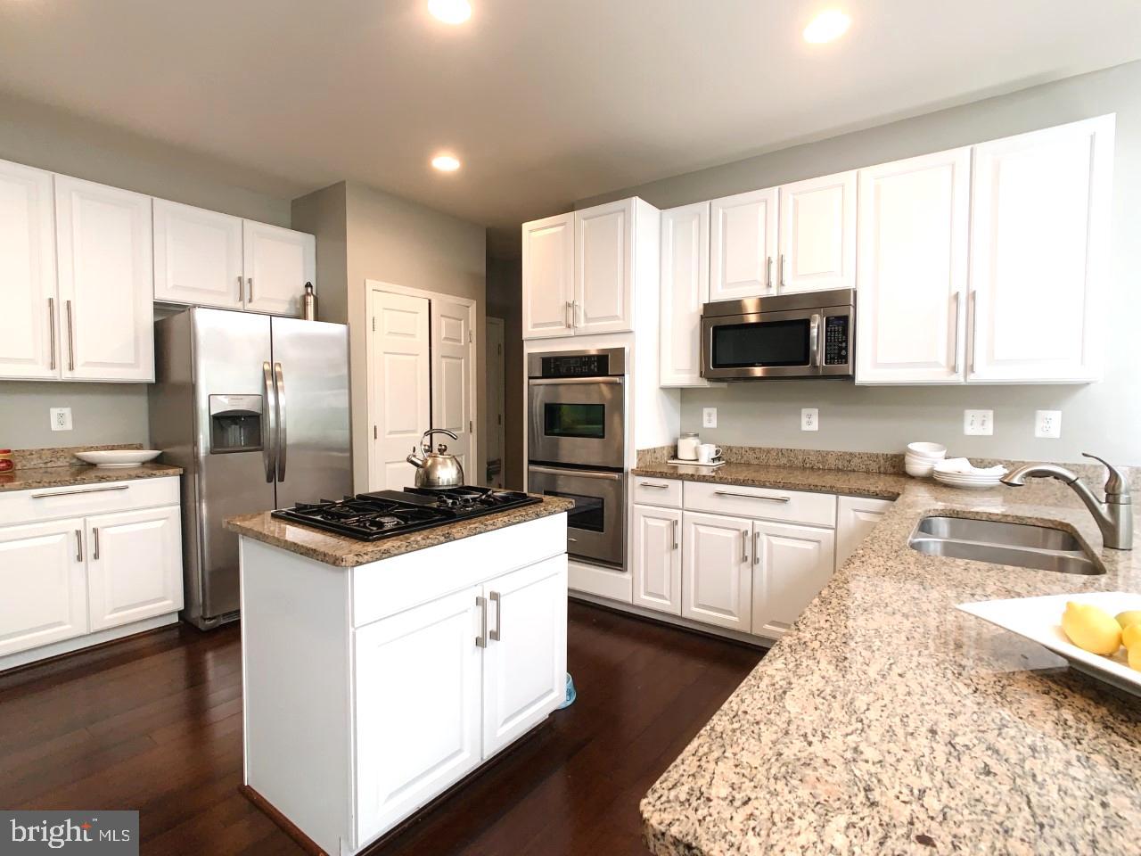 ALLYS MEADOW - Residential