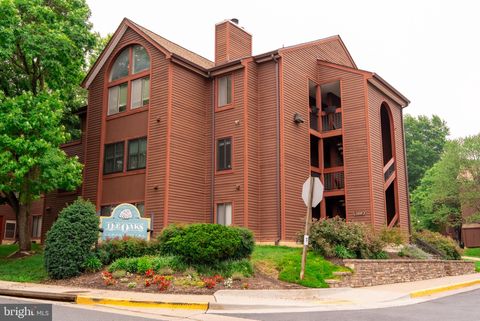 2820 LEE OAKS PLACE 302 FALLS CHURCH VA 22046
