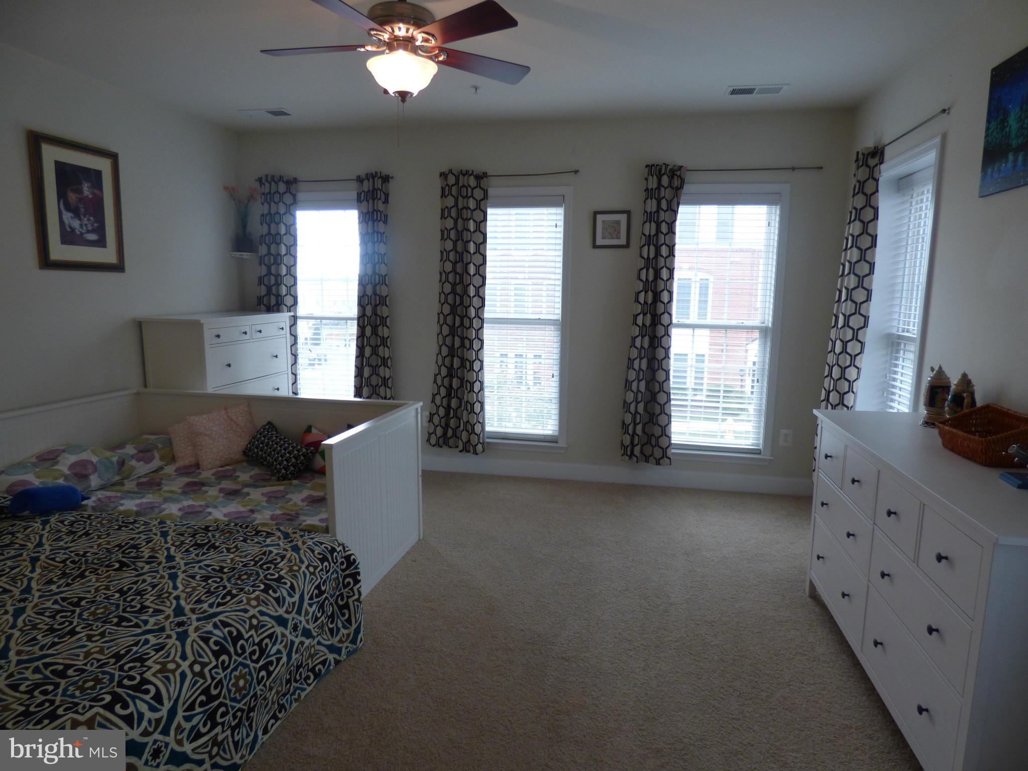 POTOMAC CLUB - Residential