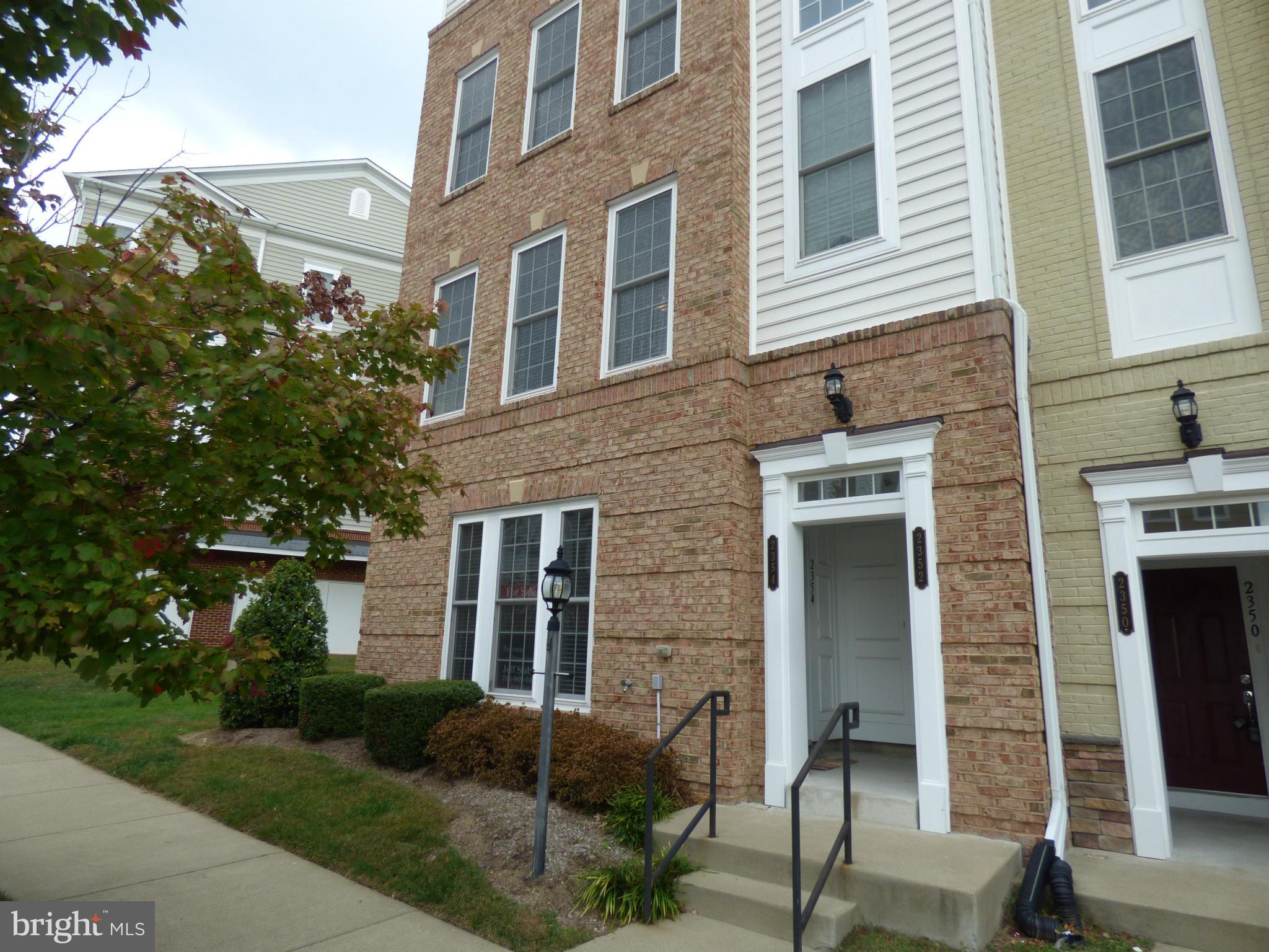 POTOMAC CLUB - Residential