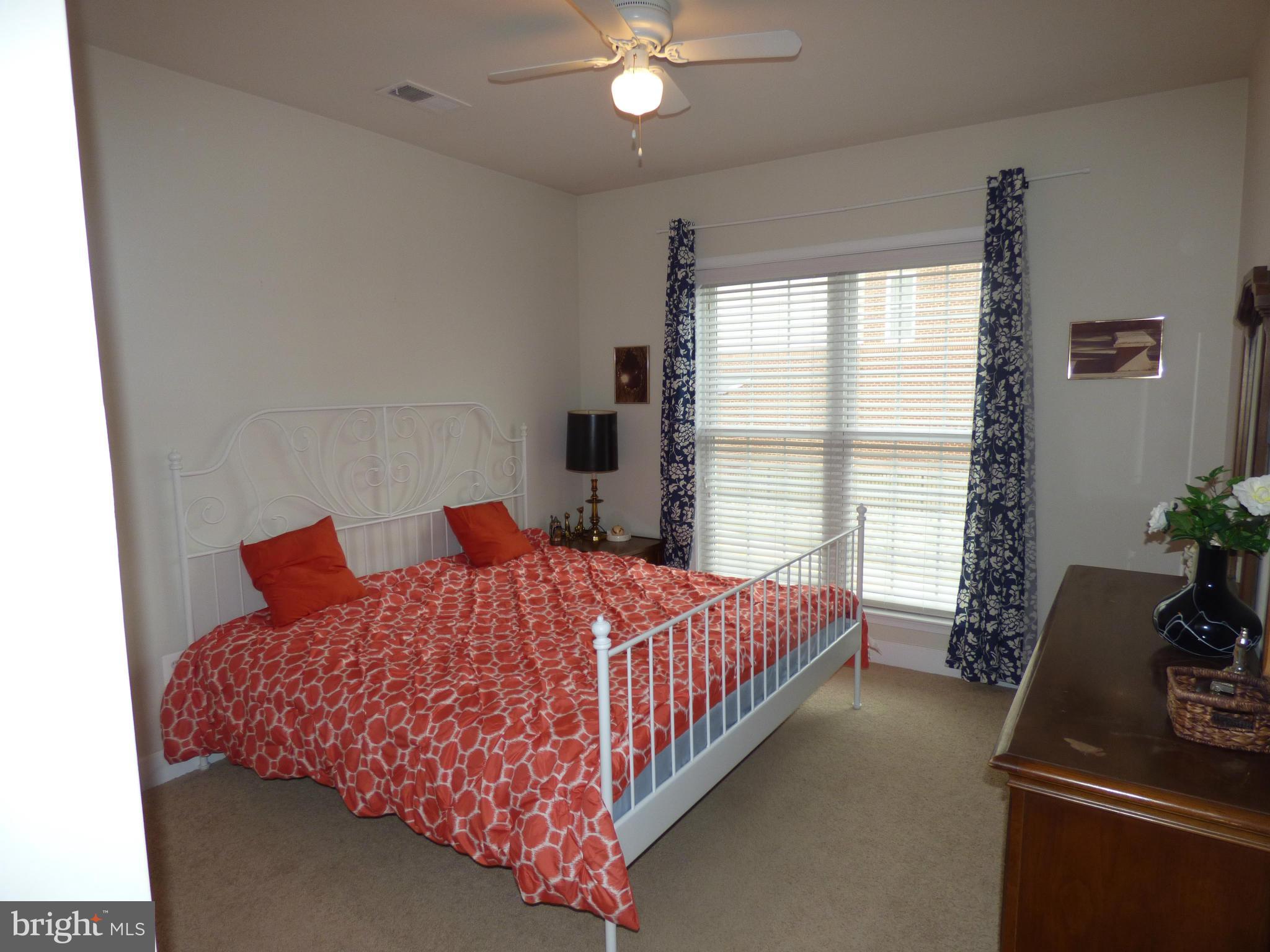 POTOMAC CLUB - Residential