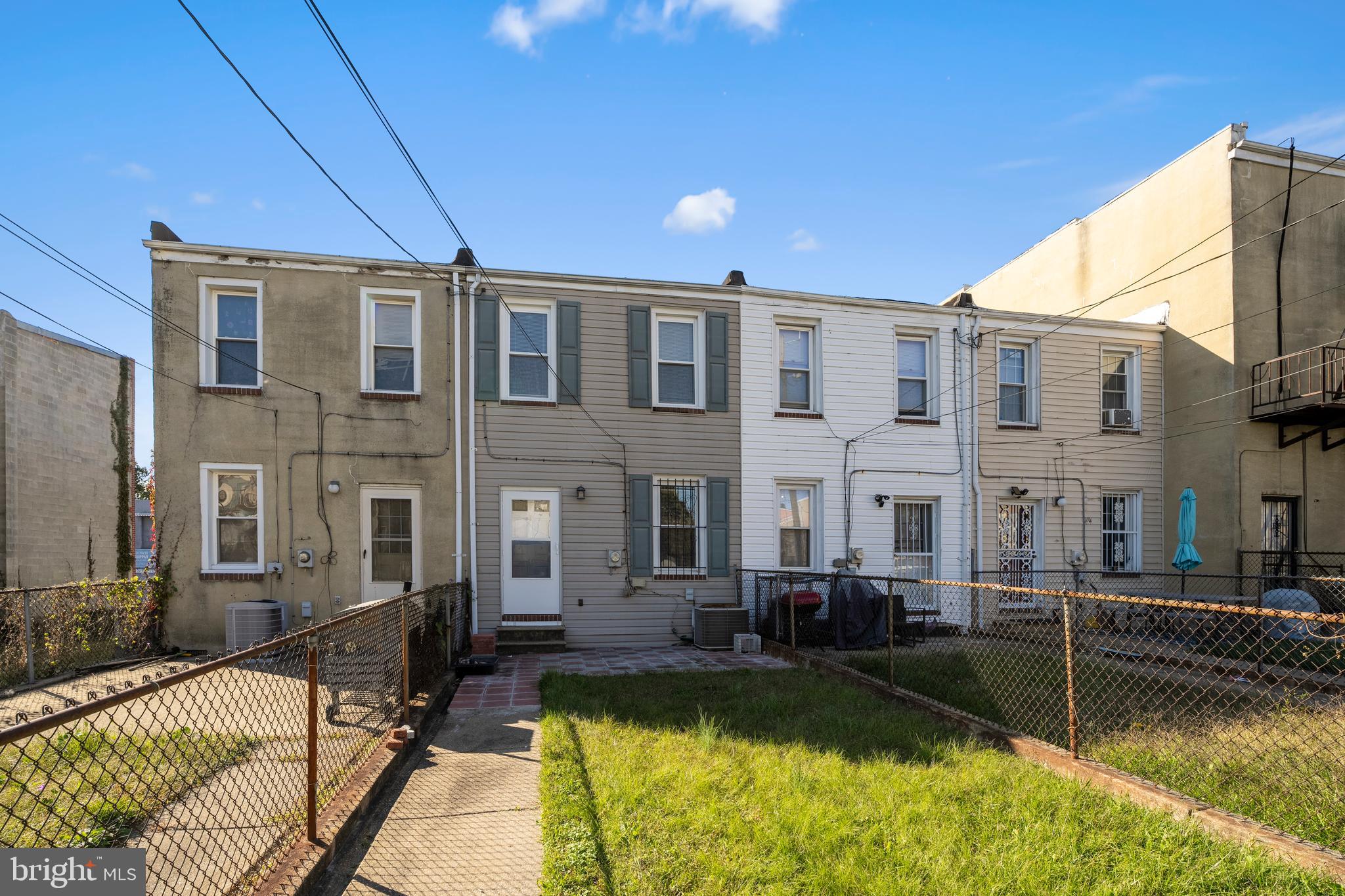 GAY STREET - Residential