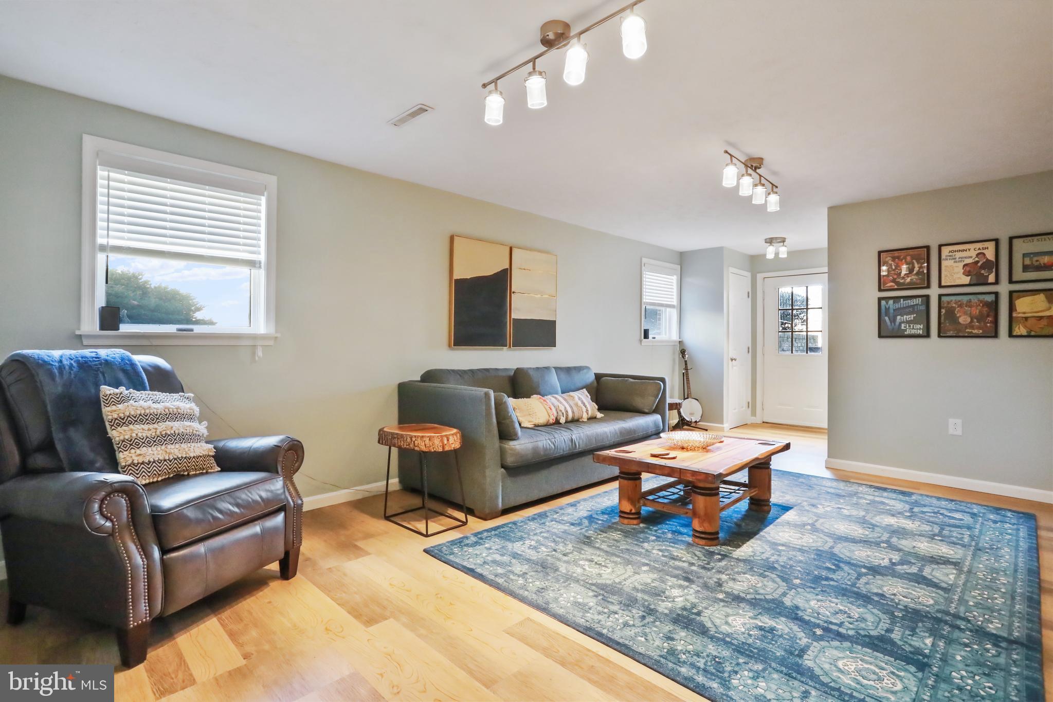 MADISON HEIGHTS - Residential