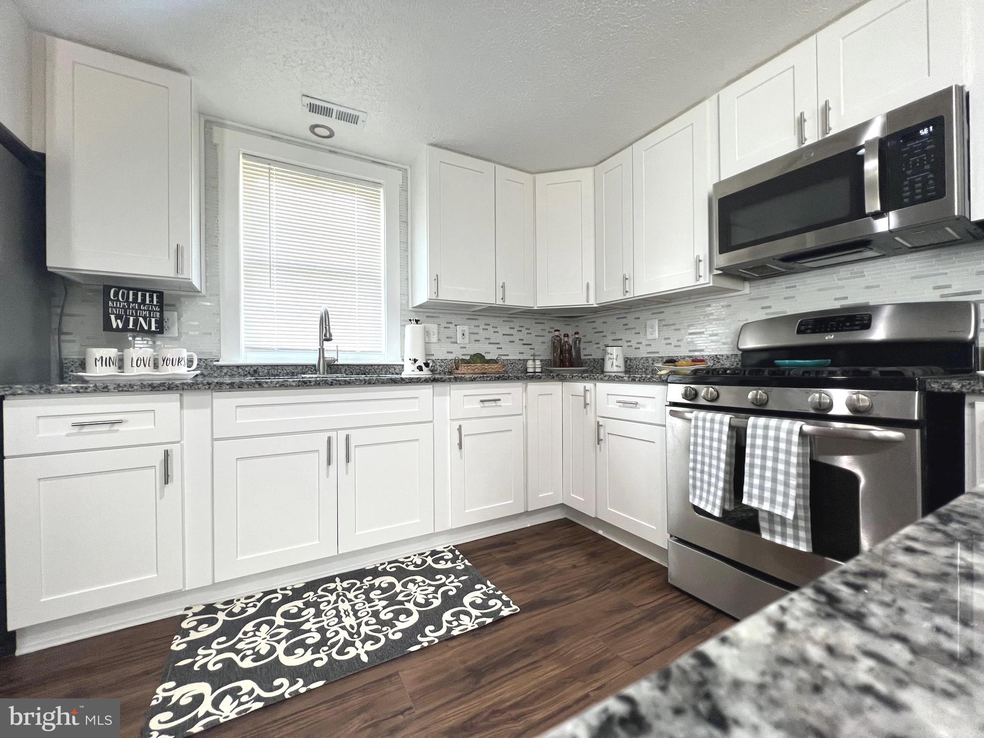 GLEN GARDENS - Residential