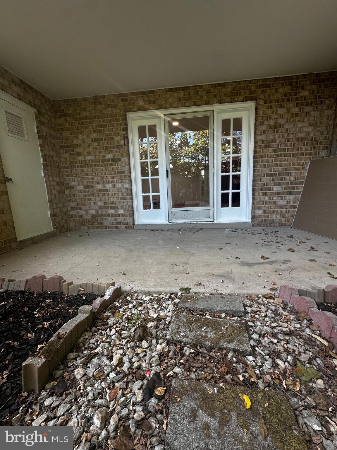 FALLS CHASE - Residential Lease