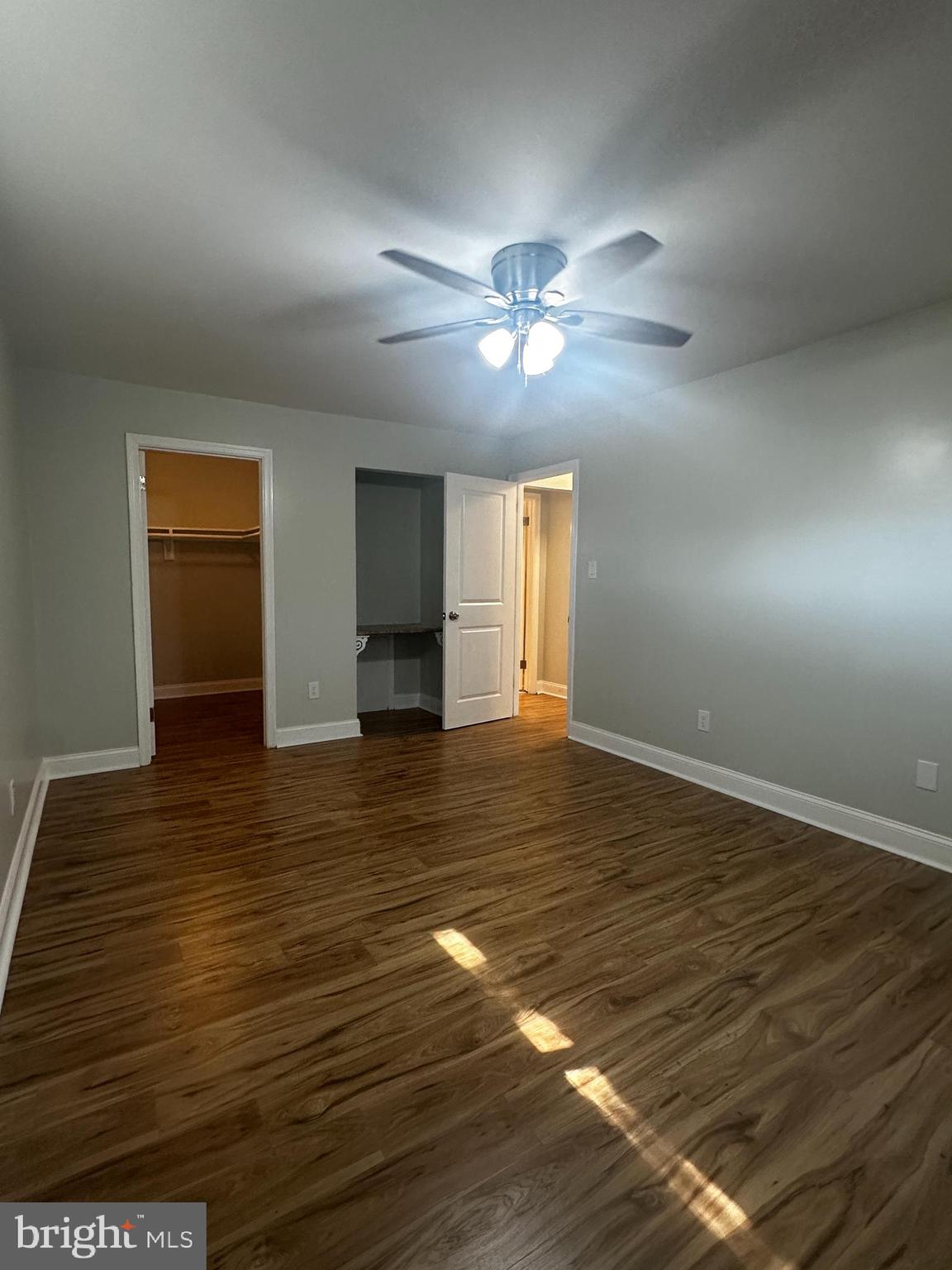 FALLS CHASE - Residential Lease