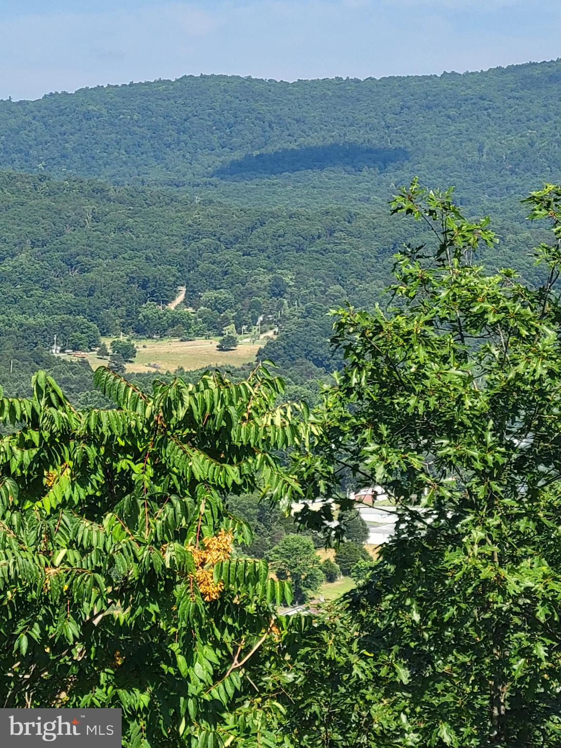 GOLDEN ACRES - Residential