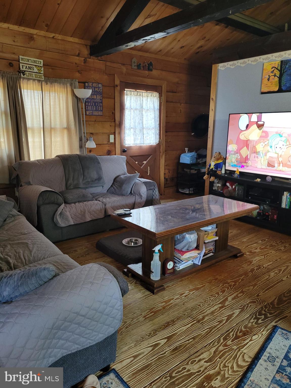 GOLDEN ACRES - Residential