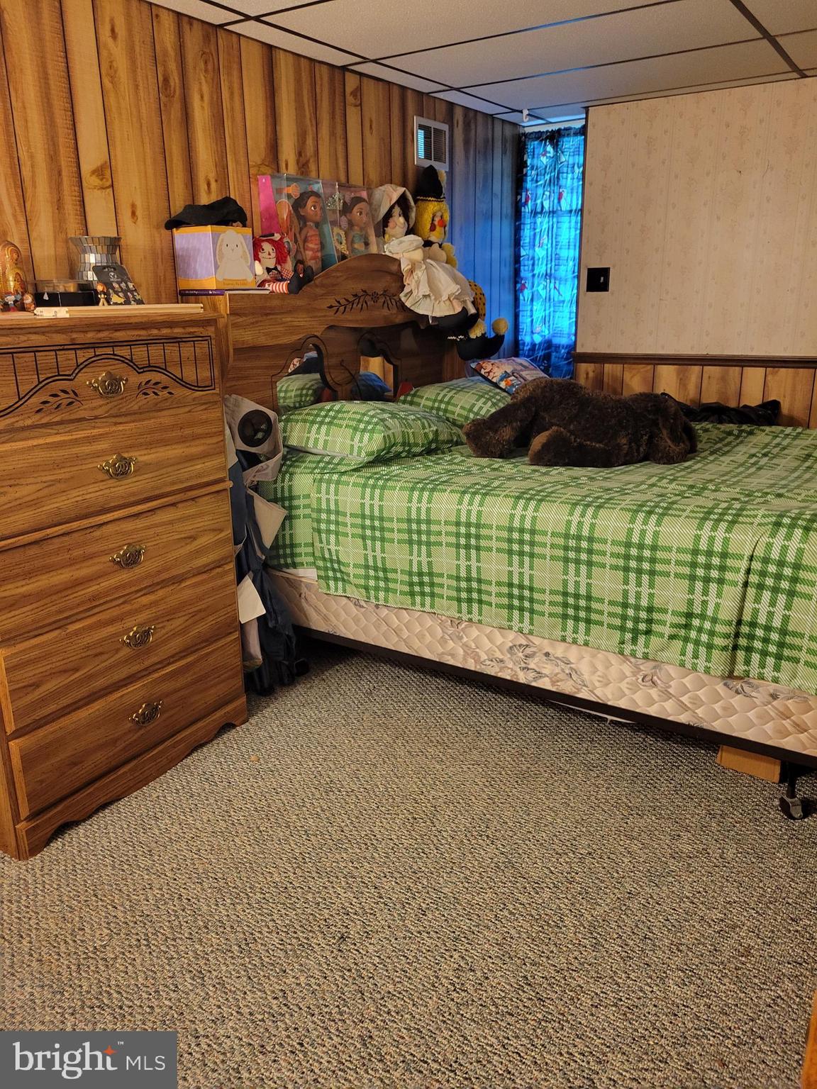 GOLDEN ACRES - Residential