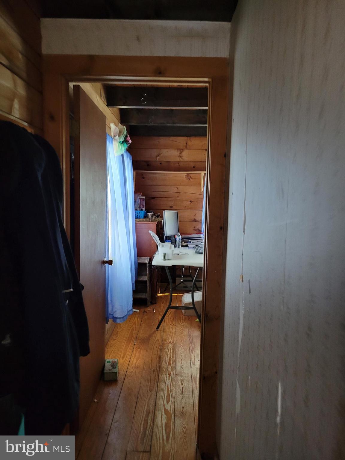 GOLDEN ACRES - Residential