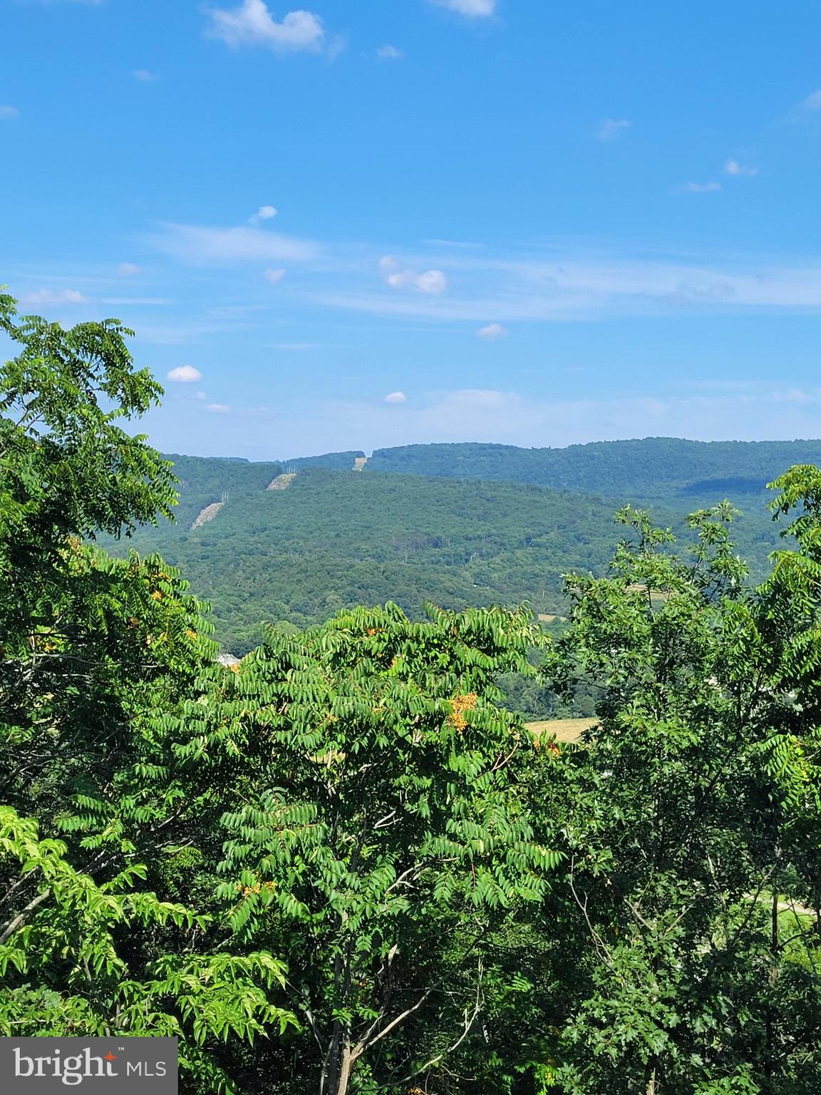 GOLDEN ACRES - Residential