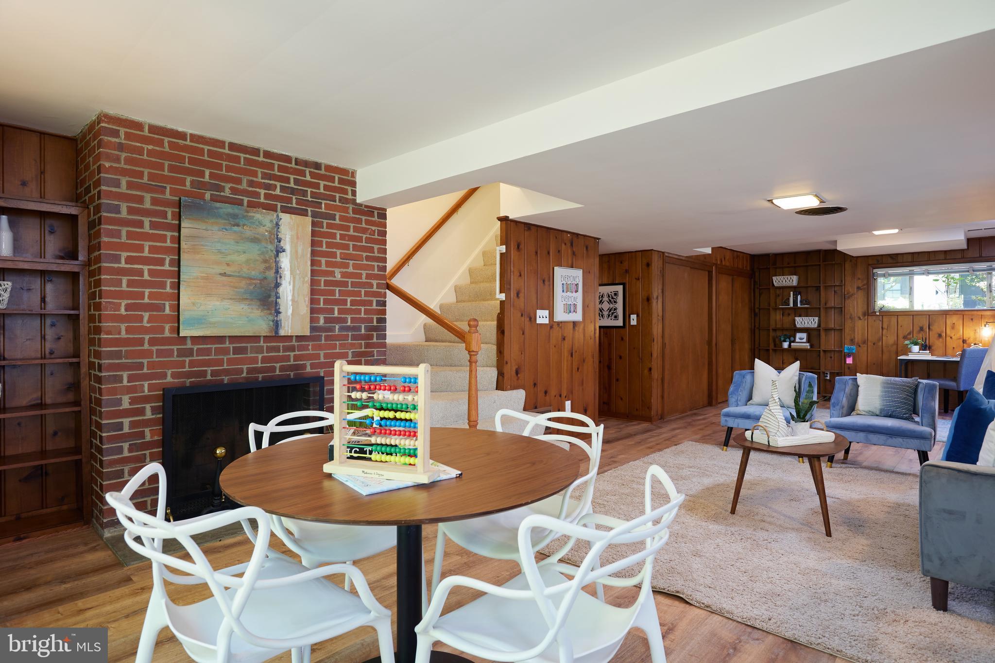 SOMERSET - Residential