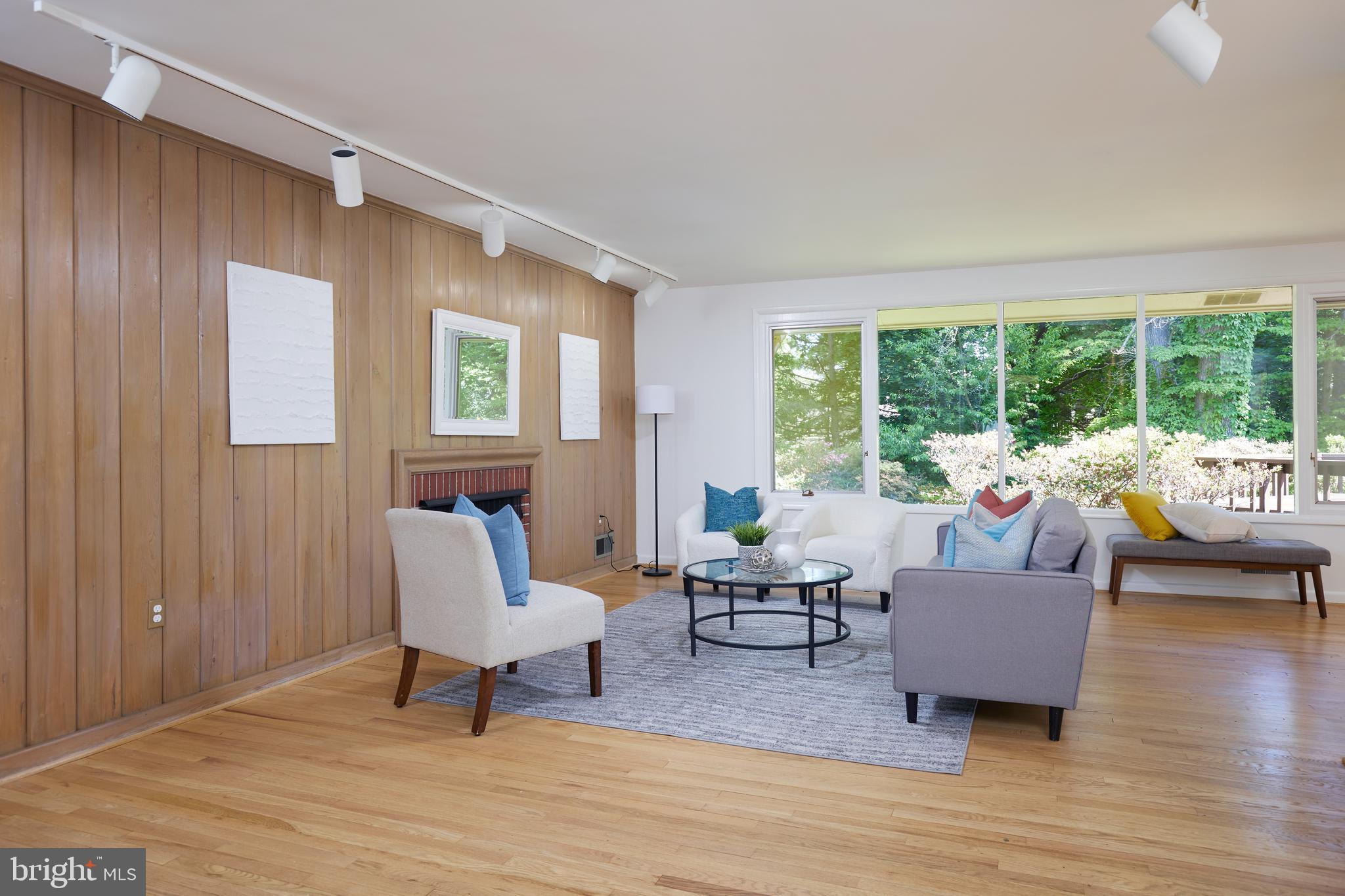 SOMERSET - Residential