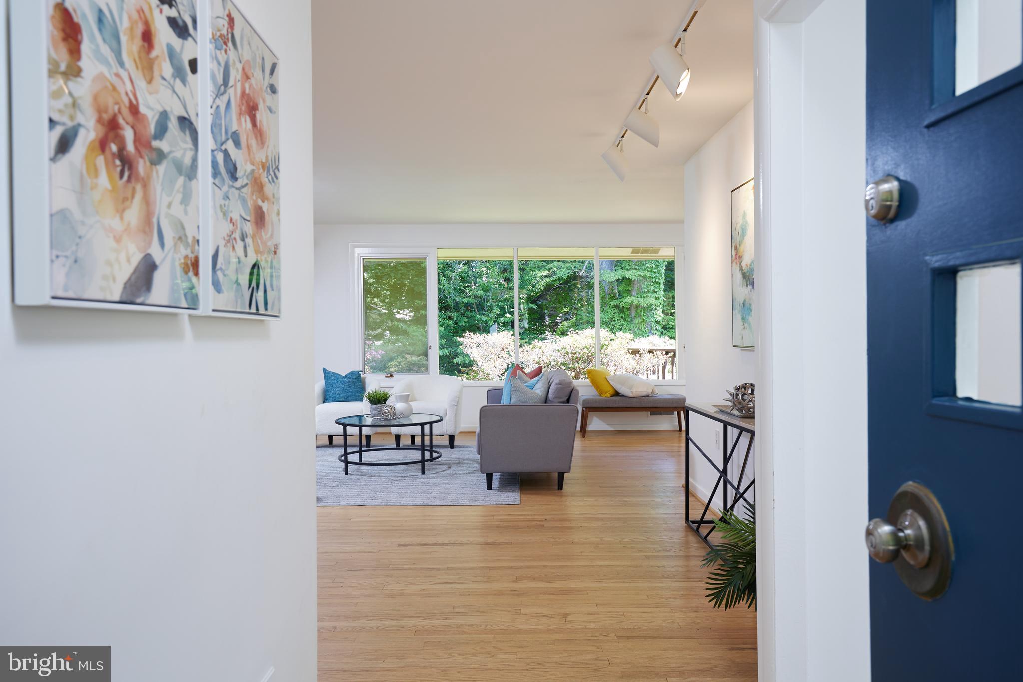 SOMERSET - Residential