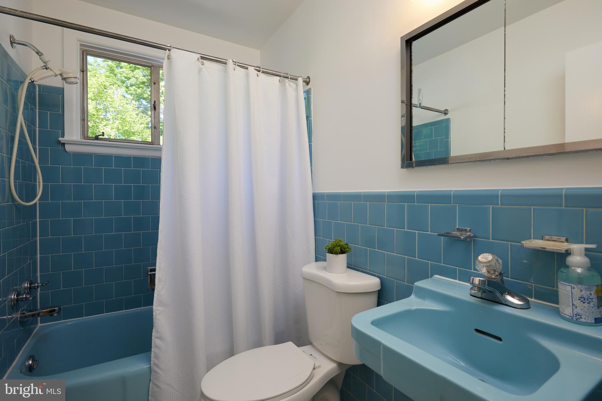 SOMERSET - Residential