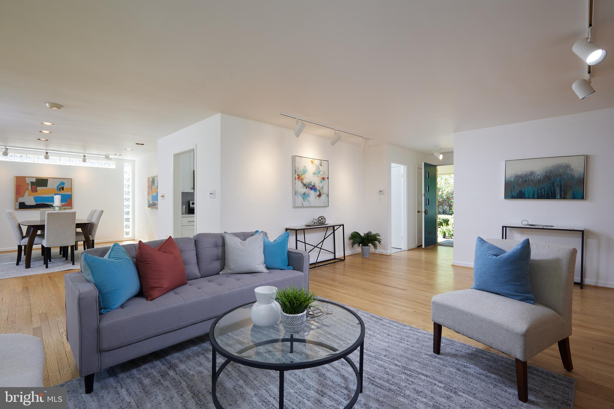 SOMERSET - Residential