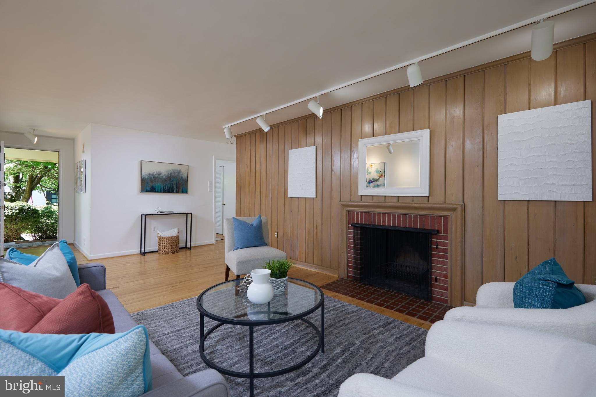 SOMERSET - Residential