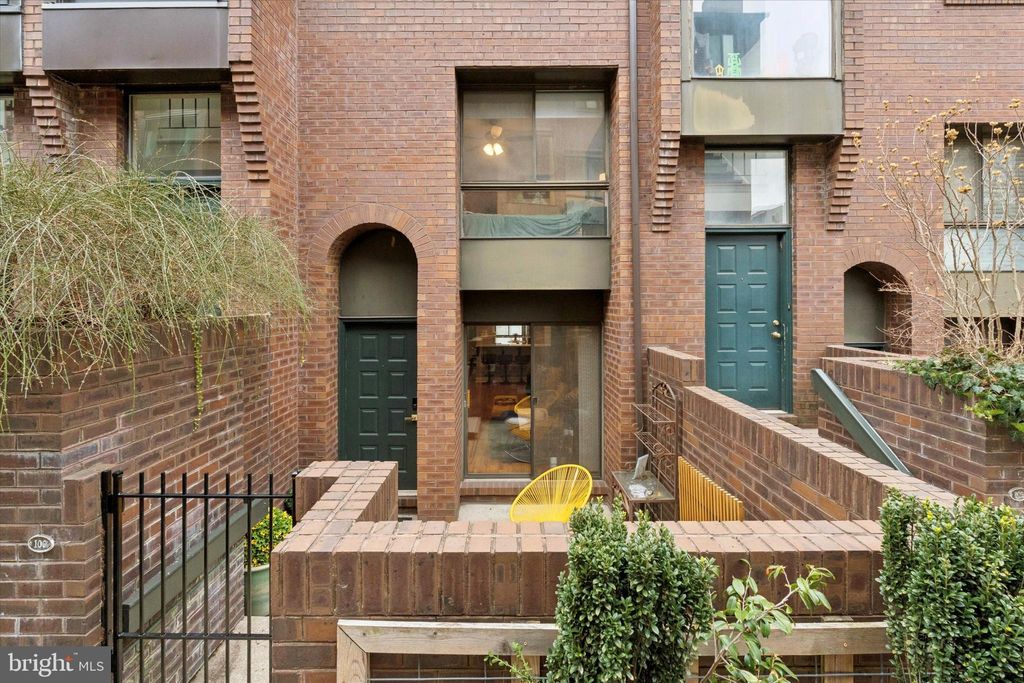 Photo of 100 N 22nd Street #106, PHILADELPHIA, PA 19103 (MLS # PAPH2564336)