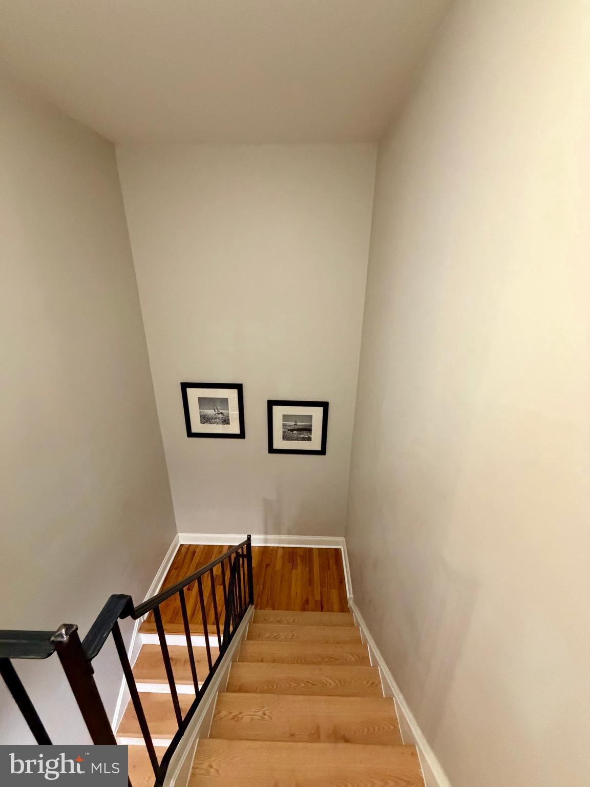 LOGAN SQUARE - Residential