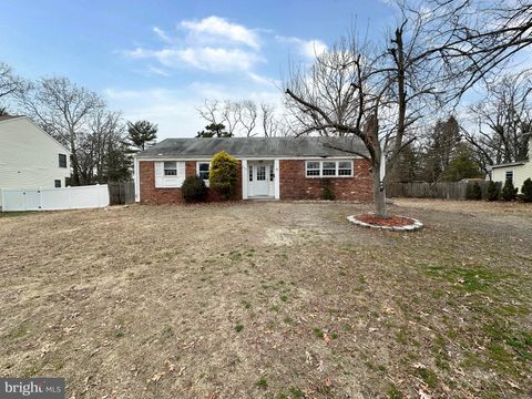 Homes For Sale - 220 Myrtle Avenue<br/> LINDENWOLD, NJ 08021