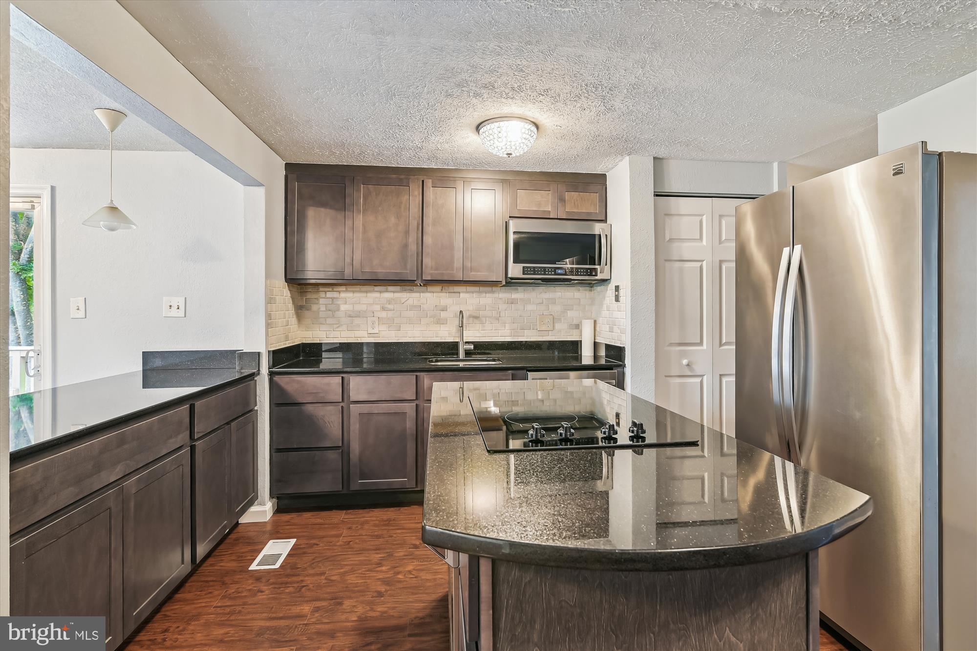 VILLAGE OF OWEN BROWN - Residential