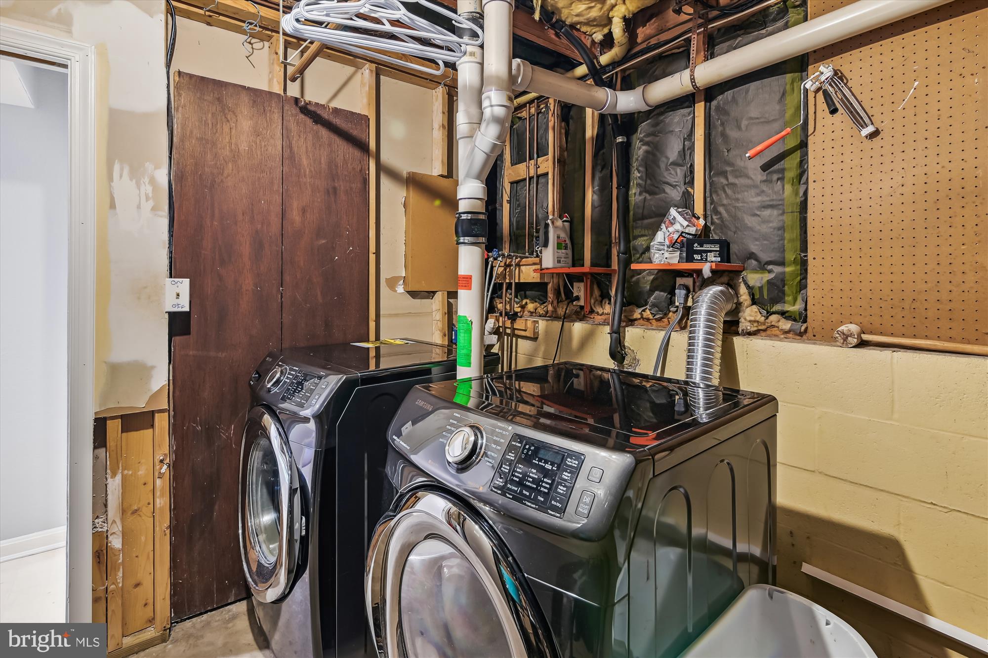 VILLAGE OF OWEN BROWN - Residential