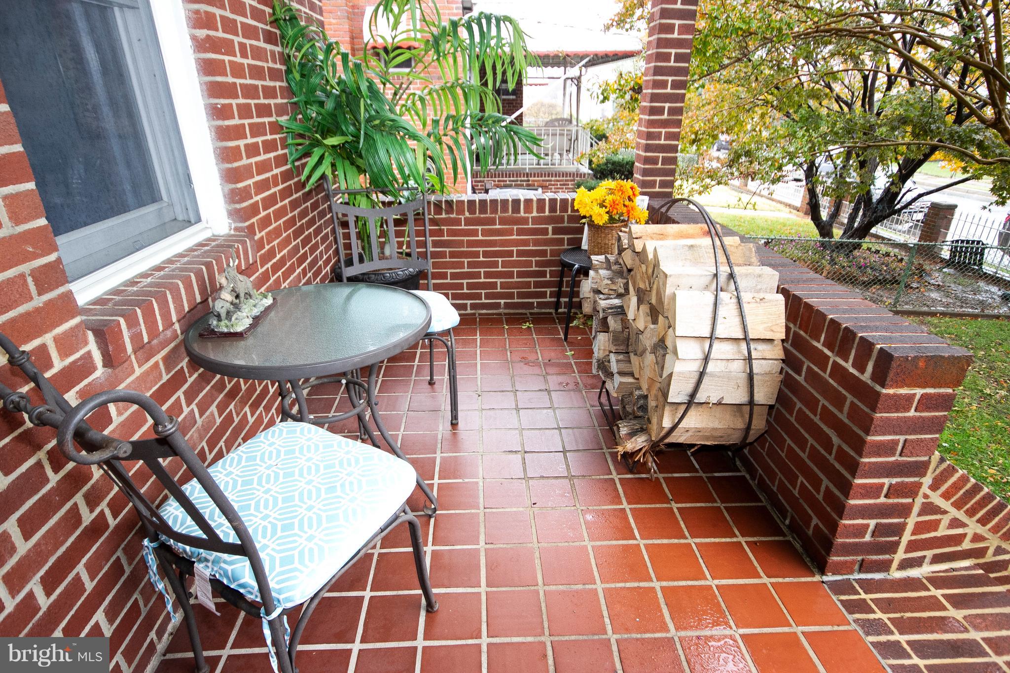 FAIRLAWN - Residential