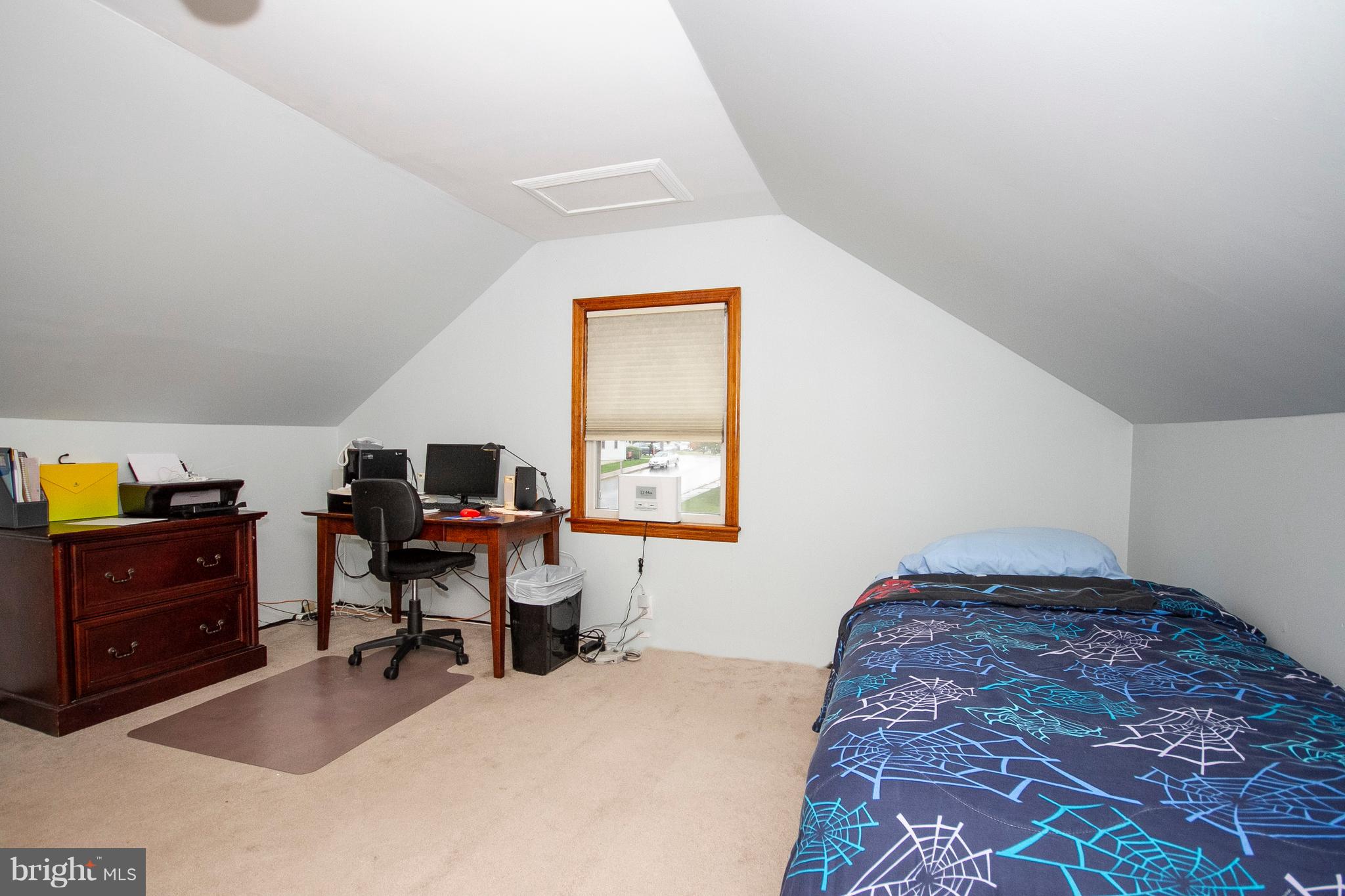 FAIRLAWN - Residential