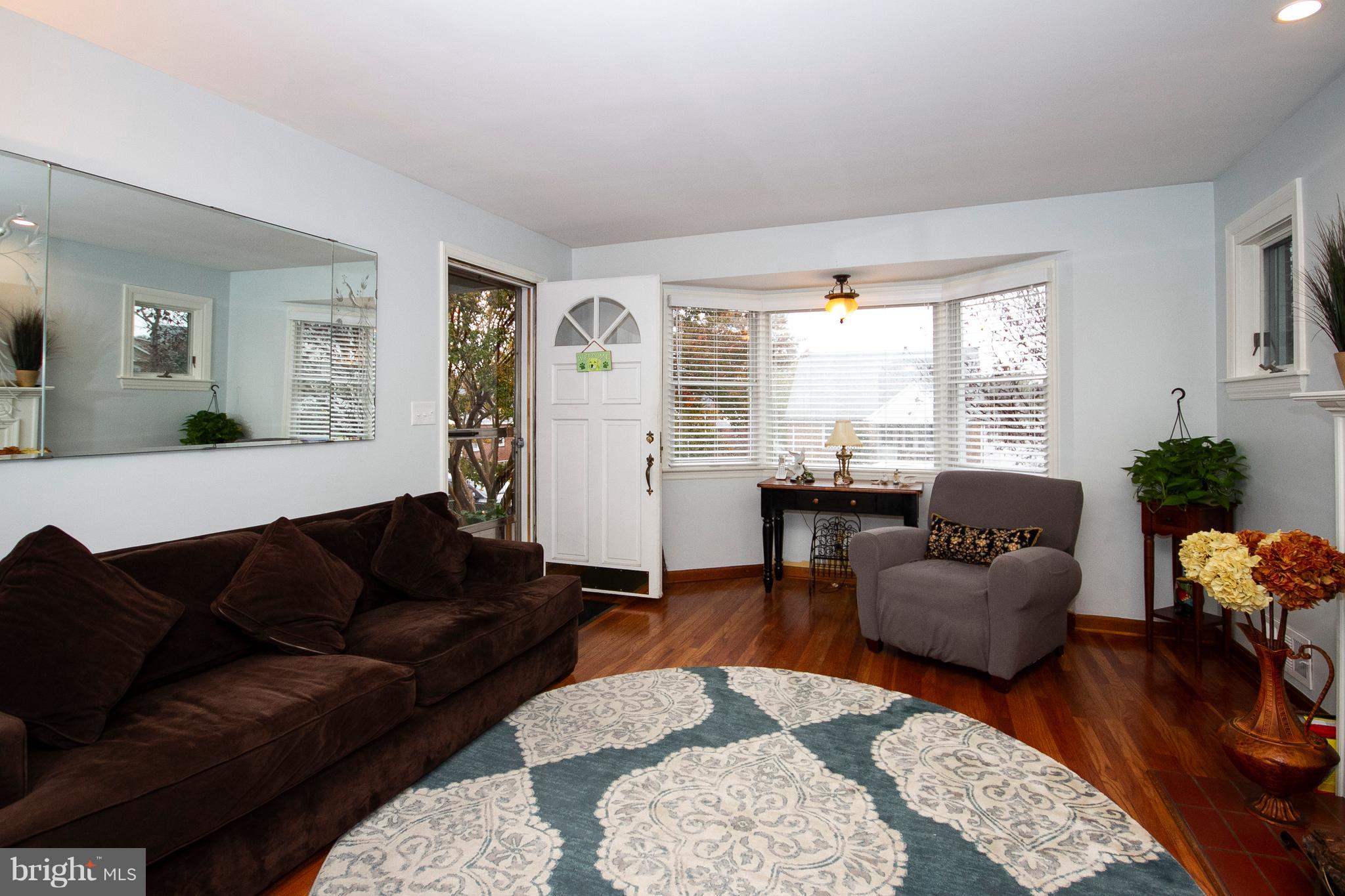 FAIRLAWN - Residential