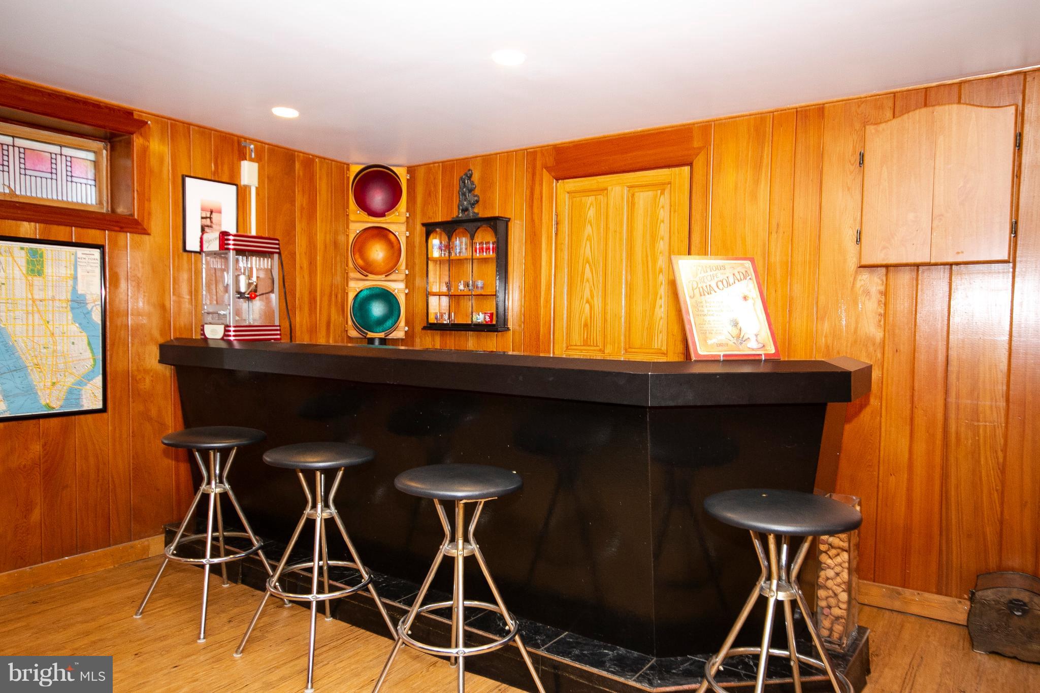 FAIRLAWN - Residential