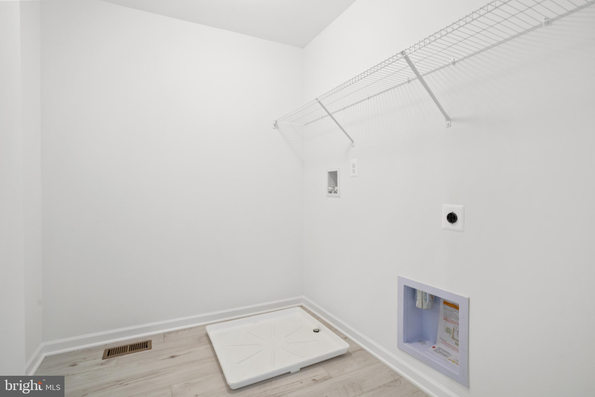 MARTINSBURG STATION - Residential