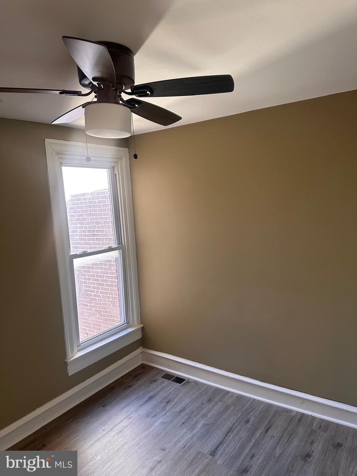 ELMWOOD PARK - Residential