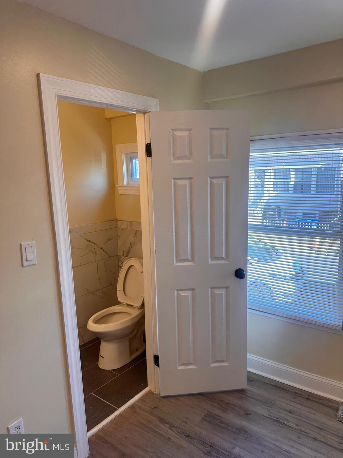 ELMWOOD PARK - Residential