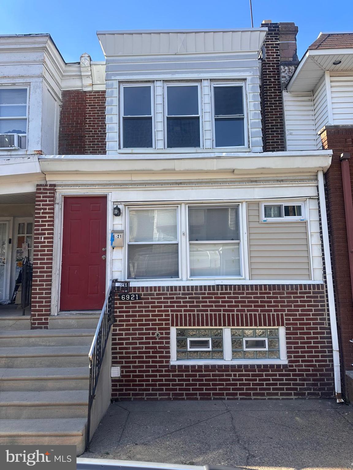 ELMWOOD PARK - Residential