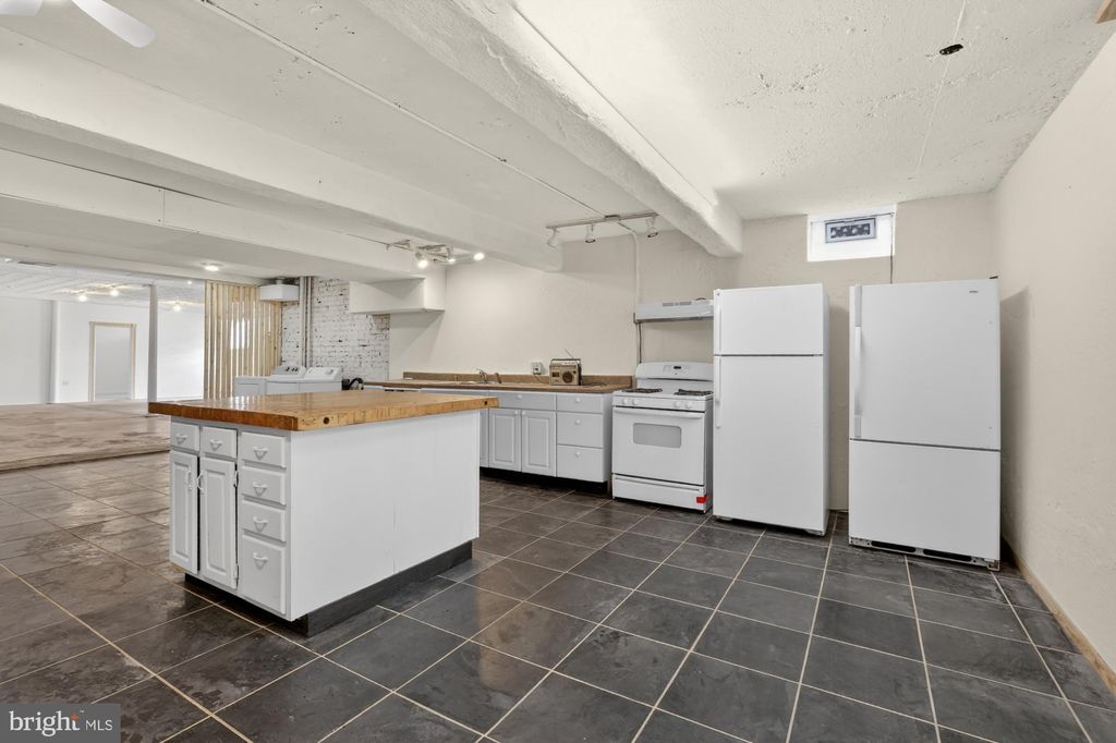 Photo of 2512 E Lehigh Avenue #L, PHILADELPHIA, PA 19125 (MLS # PAPH2577446)