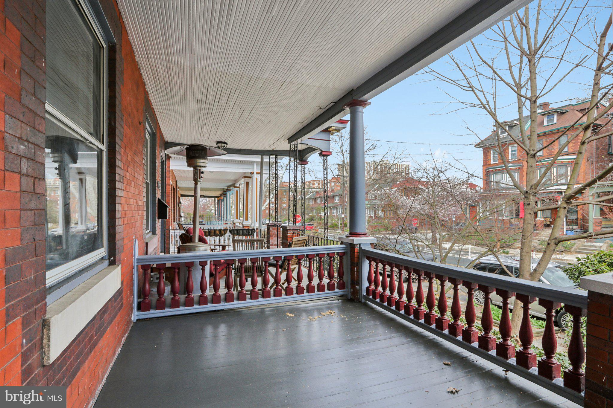 UNIVERSITY CITY - Residential