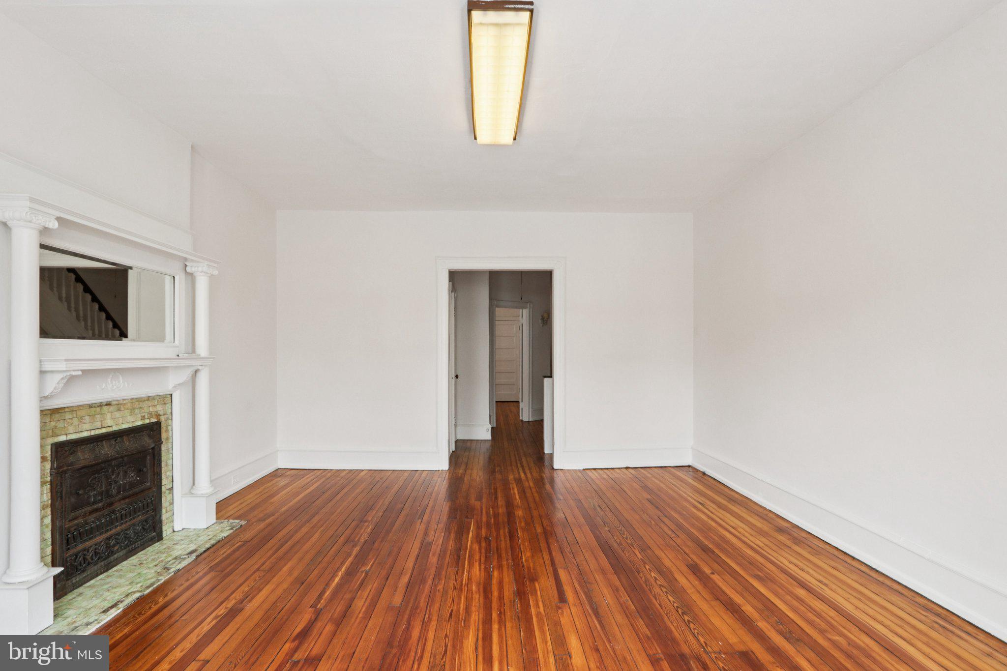 UNIVERSITY CITY - Residential