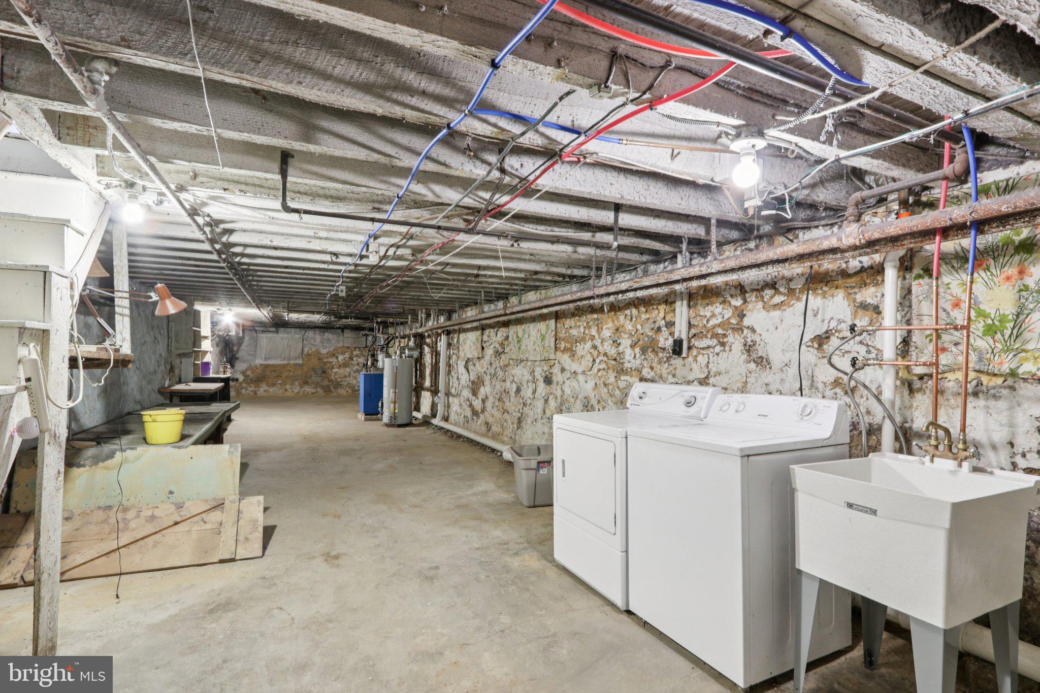 UNIVERSITY CITY - Residential