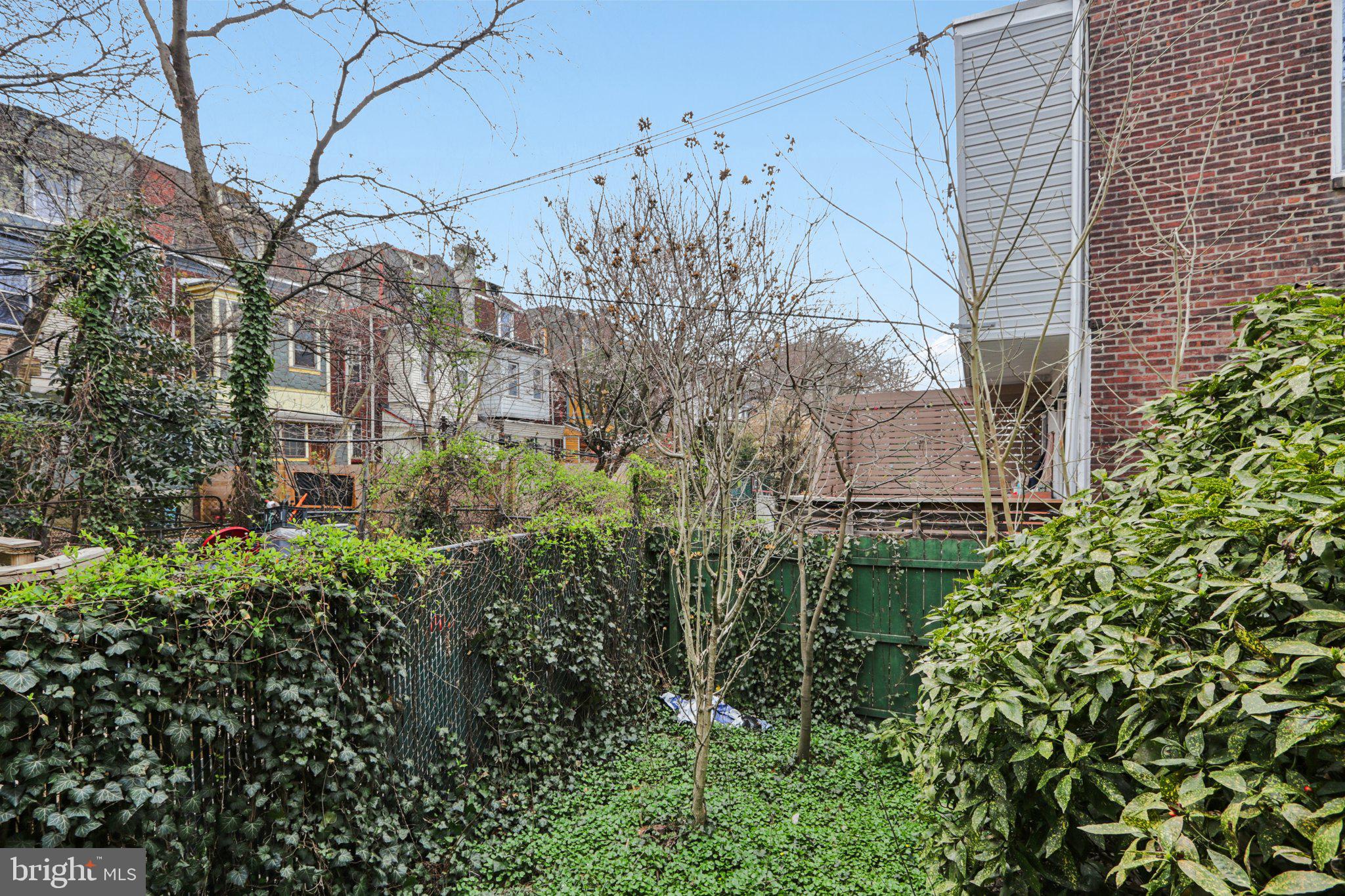 UNIVERSITY CITY - Residential